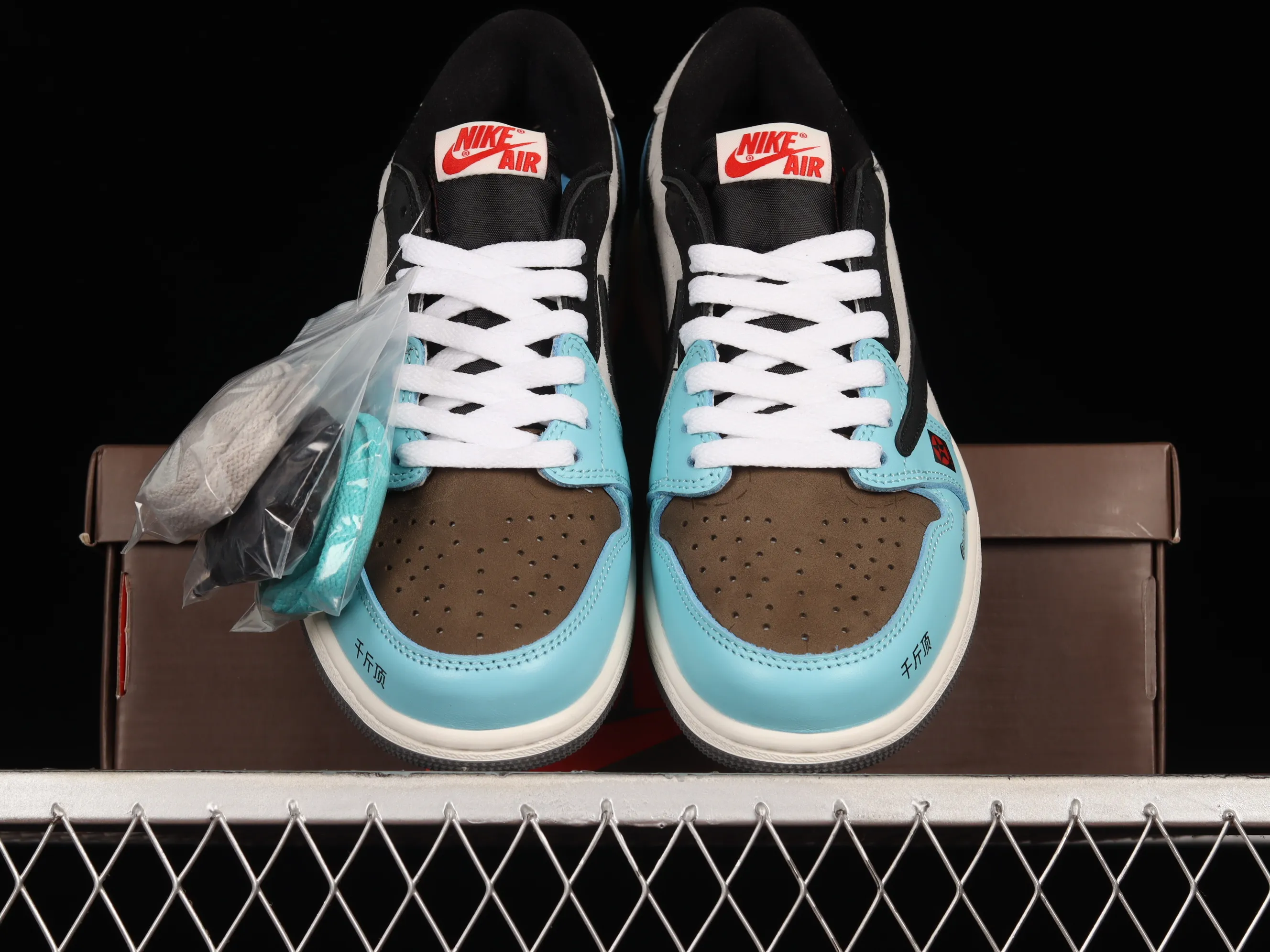 All categories Air Jordan Jordan series basketball shoes Air Jordan 1 Low Travis Scott x Nk Air Jordan 1 Low OG SP "JACKBOYS" AJ1 Joe 1TS joint BMW M3 water blue brown black barb DM7866-009